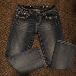 Mid-Rise crop jeans